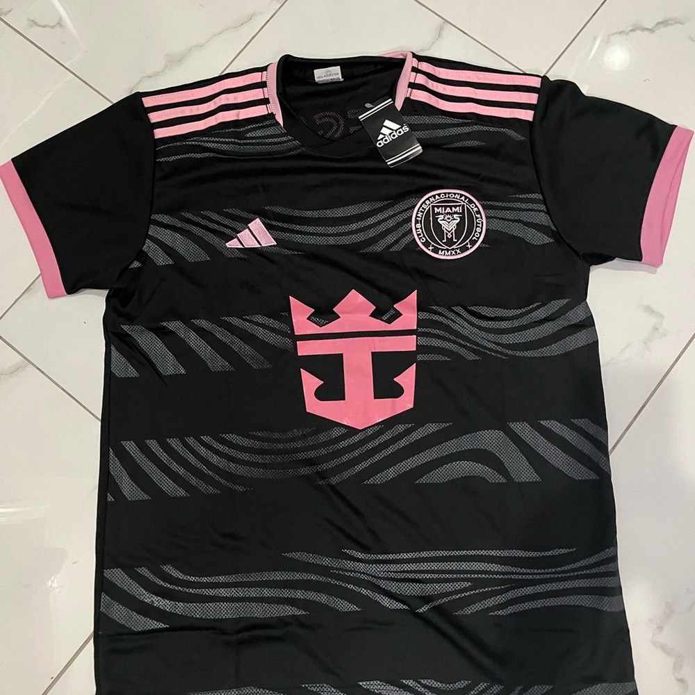 Lionel Messi Miami replica soccer jersey size small unisex